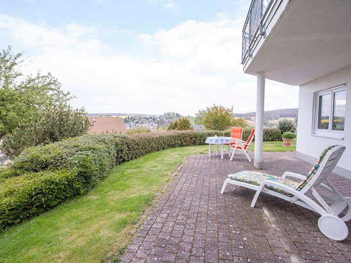 Ferienwohnung für 2 Personen, mit Garten und Terrasse sowie Ausblick in Hessen