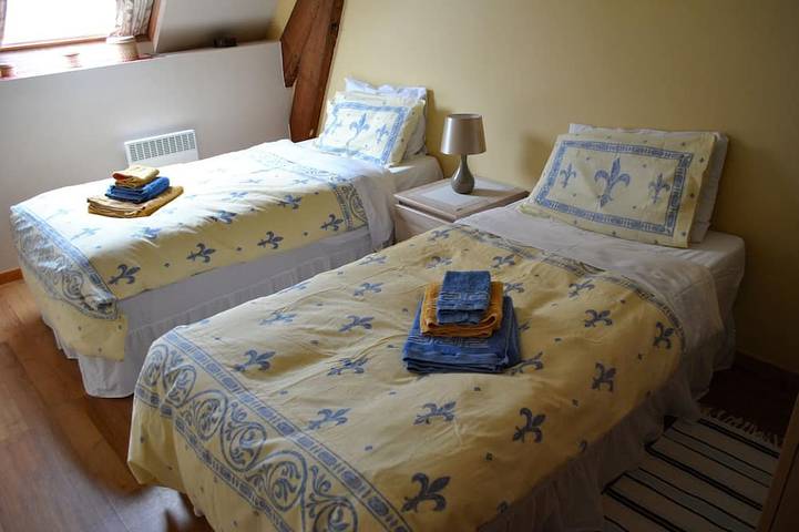 Gîte pour 8 personnes, avec Terrasse et Jardin à Sainteny - 4