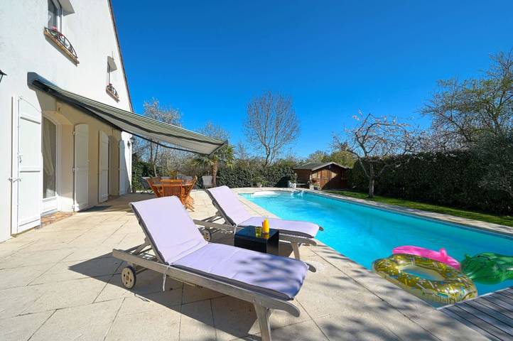 Villa pour 8 personnes, avec jardin, adapté aux familles dans Yvelines