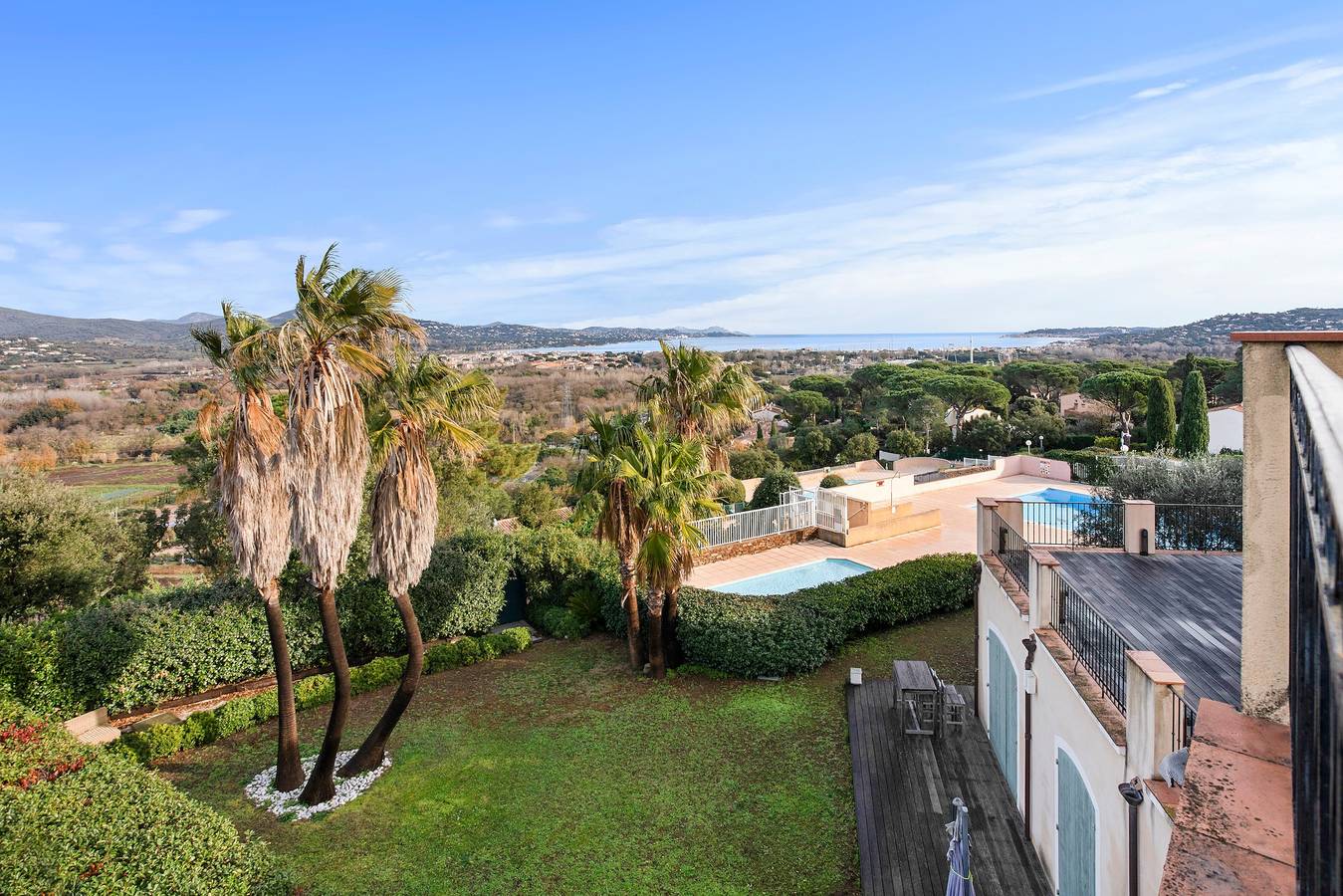 Appartement entier, Appartement 'Les Terrasses De Cogolin' avec vue sur la mer, piscine partagée et terrasse privée in Cogolin, Côte méditerranéenne (France)