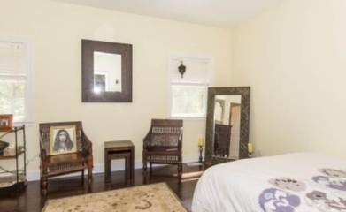 Vacation Home for 9 Guests in Springs, North Fork, Picture 2