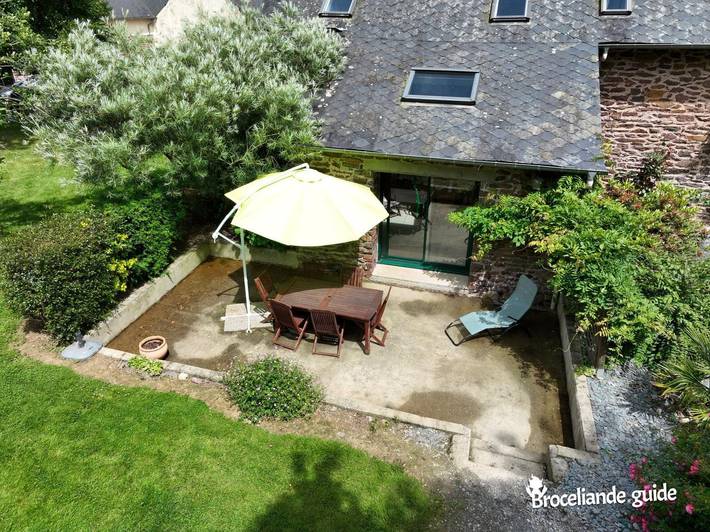 Gîte pour 6 personnes, avec terrasse et jardin, animaux acceptés