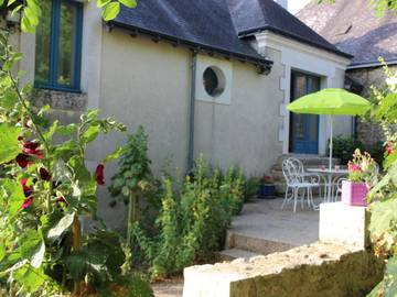 Location de vacances pour 4 personnes, avec terrasse et jardin à Lignières-de-Touraine