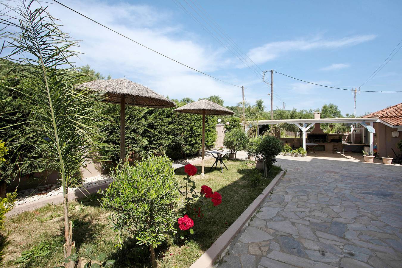Studio entier, Appartement studio "Villa Dionysia S1" près de la plage avec piscine partagée et Wi-Fi in Alykanas, Alykes