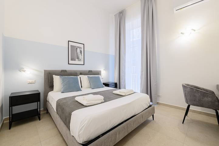 Gîte pour 12 personnes, avec balcon à Naples - 3