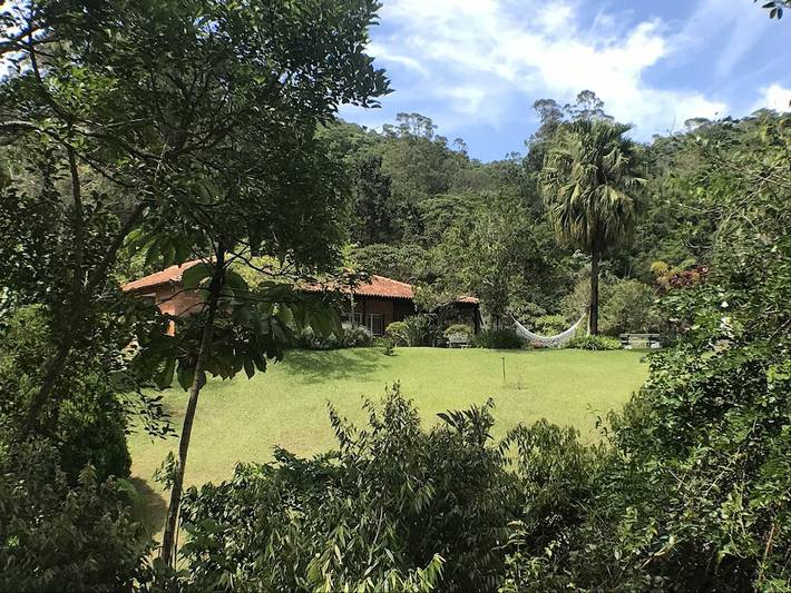 Casas e apartamentos de temporada para 13 pessoas, com balcão e jardim, com animais de estimação em Teresópolis