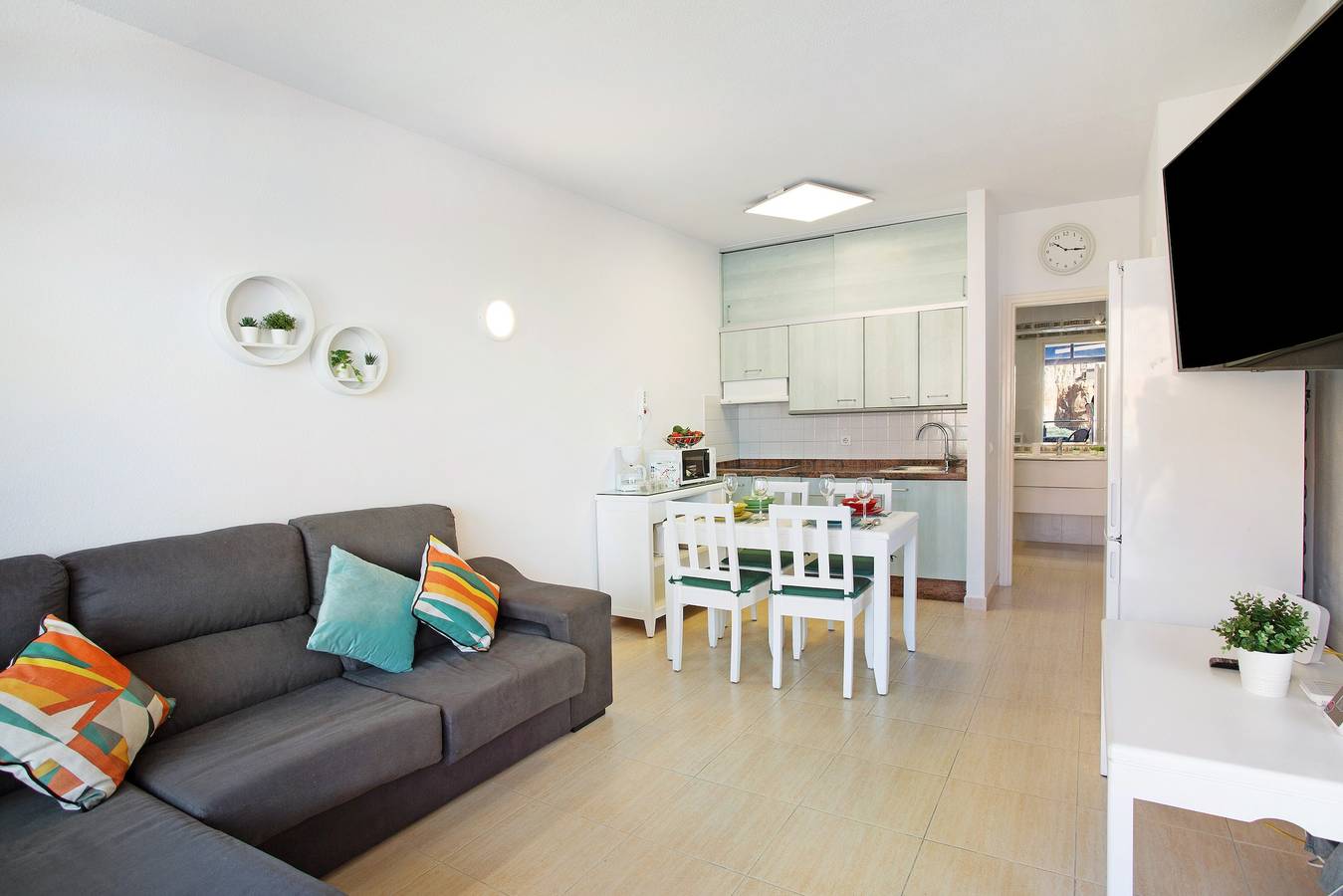 Ganze Wohnung, Ferienwohnung 'Paraíso Taurito' mit Meerblick, Terrasse, Gemeinschaftspool & Wlan in Taurito, Gran Canaria Süd