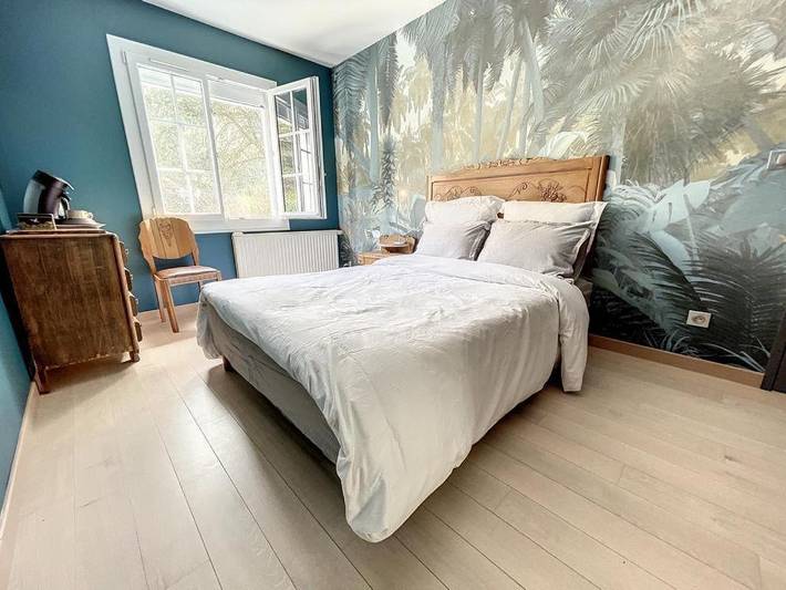 Gîte pour 2 personnes, avec piscine et terrasse ainsi que vue et jardin à Crémieu - 4