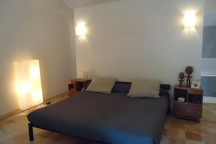 Location de vacances pour 8 personnes, avec terrasse et jardin à Barbentane - 4