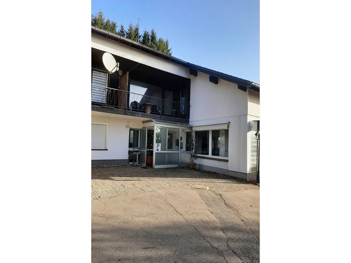 Ganze Wohnung, Zentral gelegene Ferienwohnung mit Garten in Neueck (Furtwangen), Gütenbach