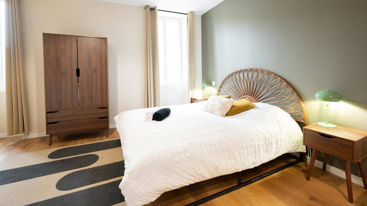 Appartement entier, One-Bedroom Apartment in Lauzerte, Quercy