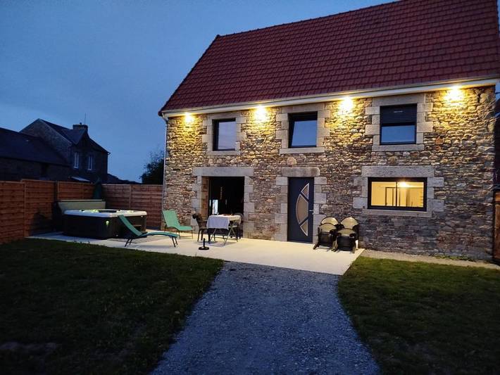 Location de vacances pour 6 personnes, avec sauna ainsi que jacuzzi et jardin à Bacilly - 2