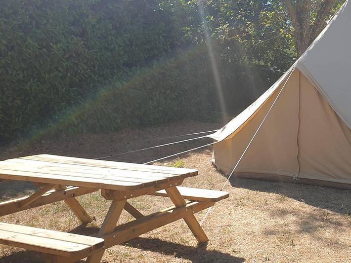 Tente pour 4 personnes dans Auvergne-Rhône-Alpes - 4