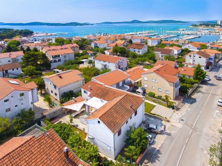 Hôtel pour 2 personnes, avec terrasse à Vodice - 2