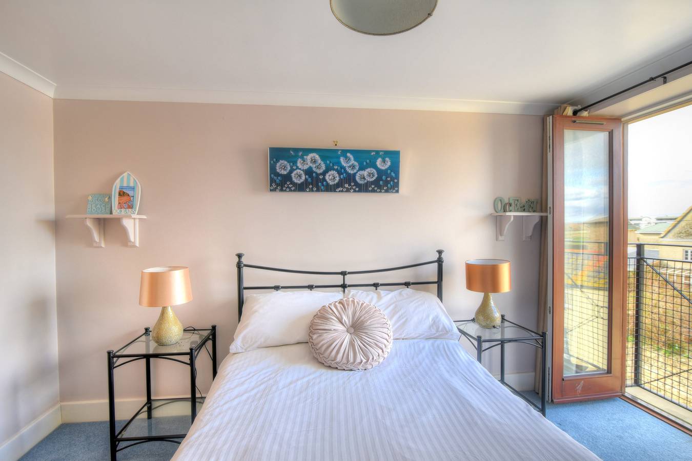 Entire apartment, 9 Maritime House in West Bay, Dorset