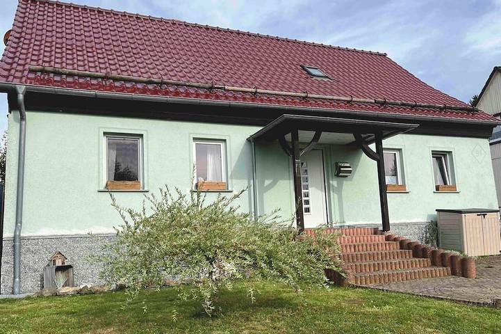 Ferienhaus für 7 Personen, mit Garten und Terrasse