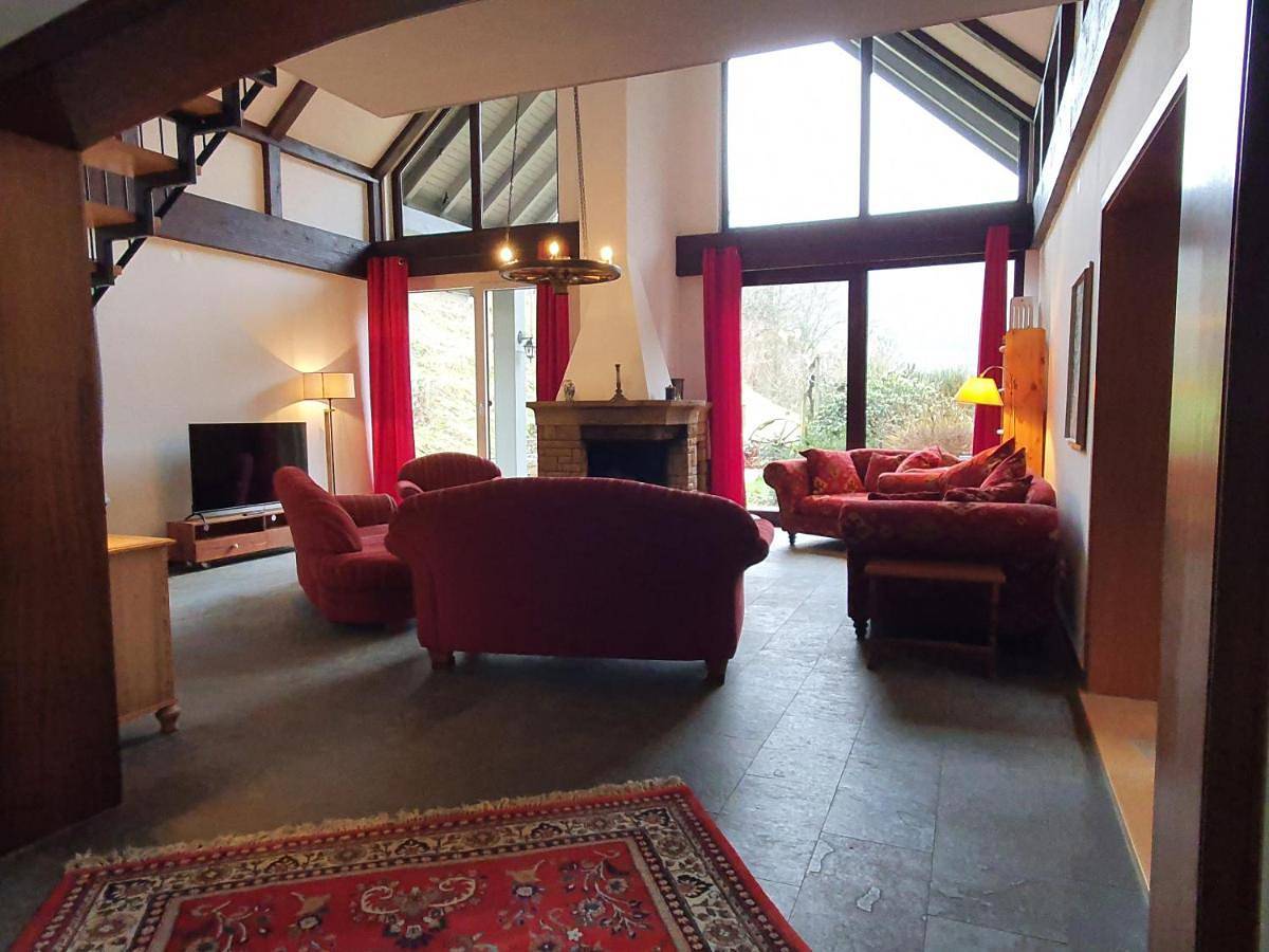 Großes Ferienhaus Sauerburgblick in Sauerthal, Taunus