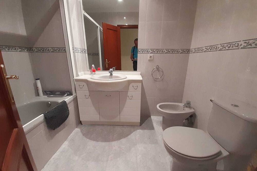 Ganze Wohnung, With Sea View Free Parking in Suances, Kantabrische Küste