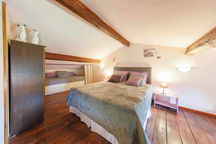 Location de vacances pour 8 personnes, avec jardin dans Le Vernet-Chaméane - 2