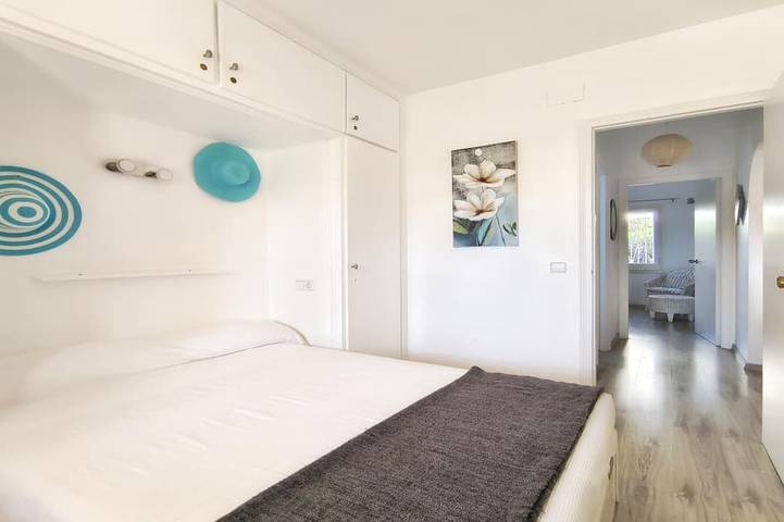 Ganze Wohnung, Vacay L'Escala - Apartamento Ibiza in l'Escala, Oberampurien