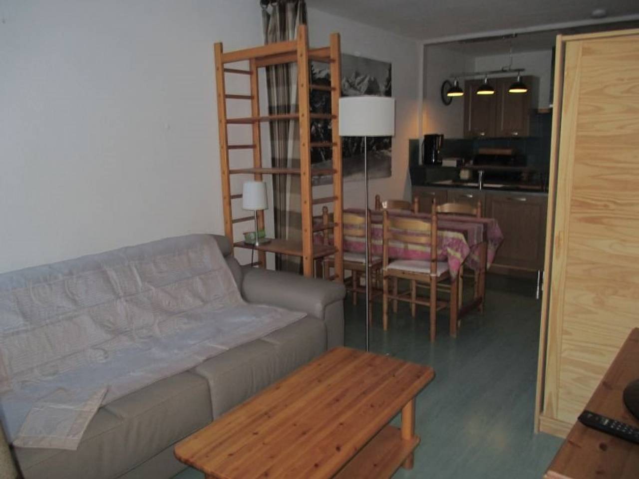 Studio entier, Studio 4 pers, balcon sud, parking, face pistes in La Mongie, Bagnères-de-Bigorre