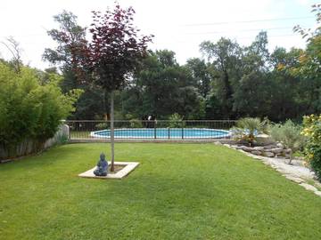 Maison d’hôte pour 3 personnes, avec piscine ainsi que vue et jardin à Saint-Saturnin-lès-Apt