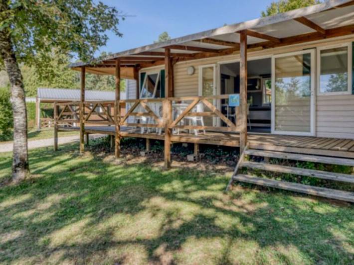 Camping Paradis Le Coiroux - Mobilhome 4 personnes - Mobil-home Classique 2ch 4p Pmr S in Aubazines, Région de Brive-la-Gaillarde