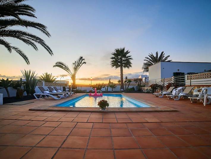Casa vacanza per 10 persone, con Terrazza e Giardino nonché Piscina a Villaverde