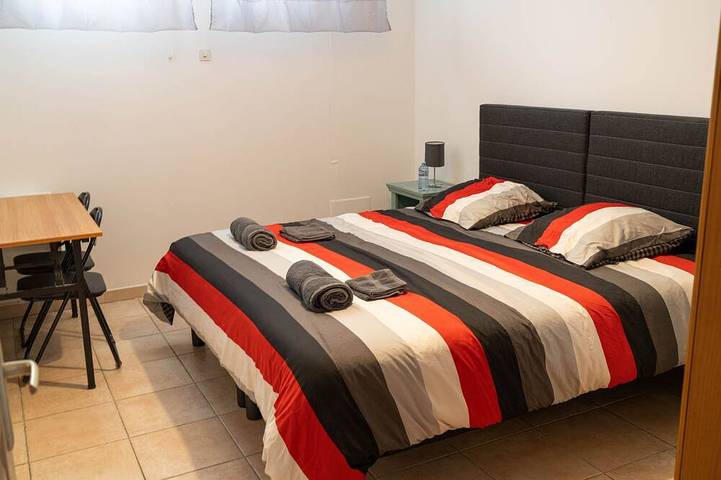 Gîte pour 7 personnes, avec Jardin à Velaux - 3