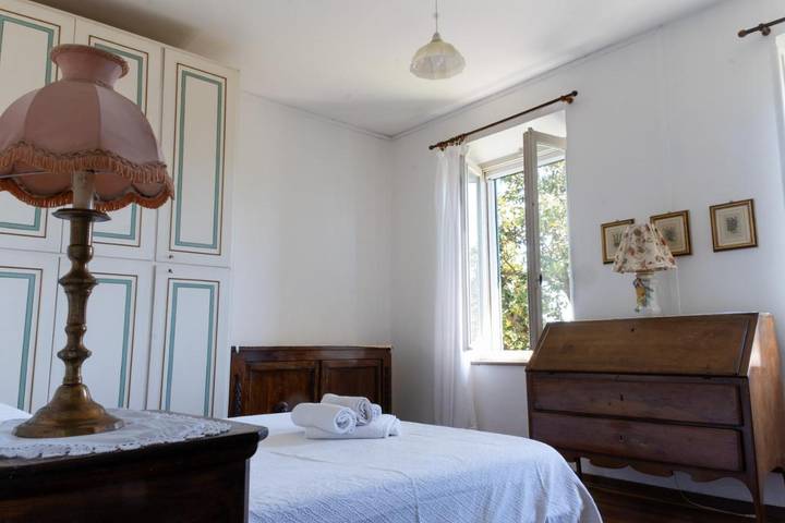 Appartamento per 4 persone, con Balcone e Giardino nonché Panorama a Oleggio