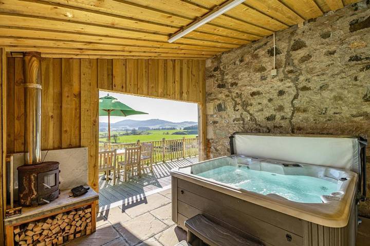 Ferienhaus für 4 Personen, mit Whirlpool und Balkon - 1