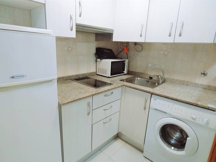 Apartamento entero, Apartamento en Benicàssim con aire acondicionado y parking, a 3 min de la playa in Benicasim, Costa del Azahar