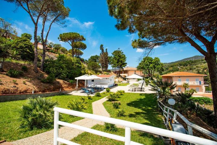 Ferienhaus für 2 Personen, mit Kinderpool und Garten sowie Ausblick und Pool in Porto Azzurro - 4