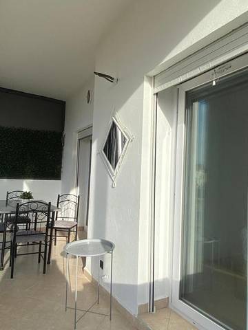 Gîte pour 13 personnes, avec terrasse ainsi que piscine et vue, animaux acceptés dans Madagh