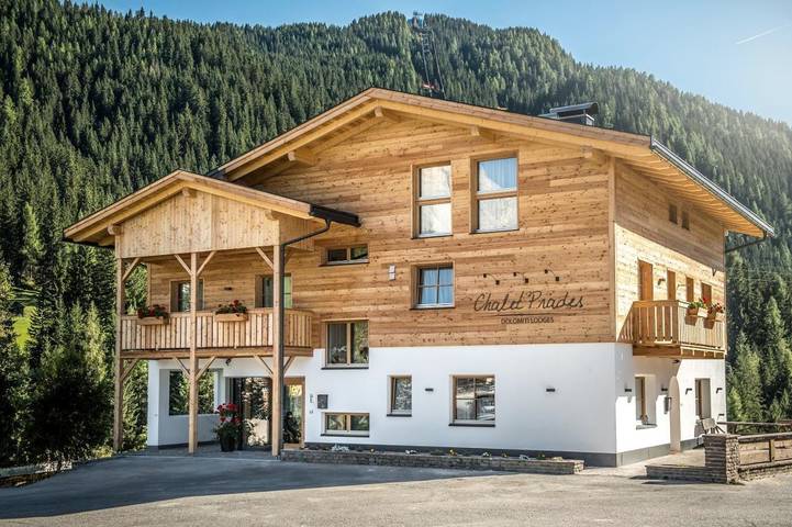 Ferienwohnung für 4 Personen, mit Terrasse und Garten sowie Ausblick in La Villa