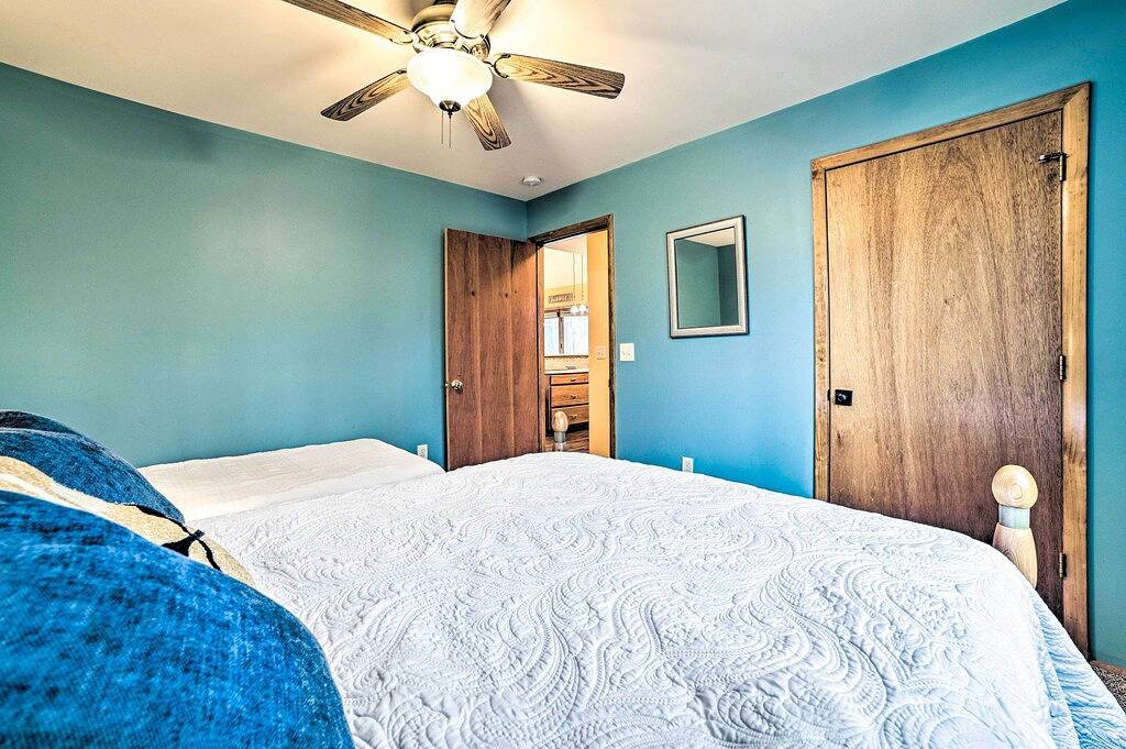 Higgins Lake Retreat - Hike, Swim, Relax! in Higgins Lake