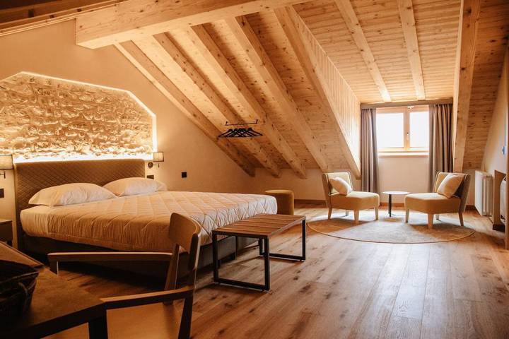 Location de vacances, avec Terrasse et Jacuzzi ainsi que Jardin et Piscine à Valdobbiadene