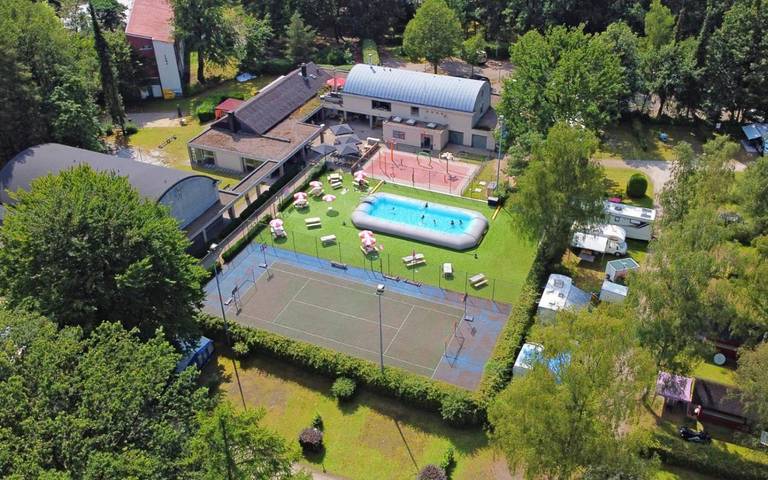 Camping für 6 Personen, mit Terrasse in Belgien