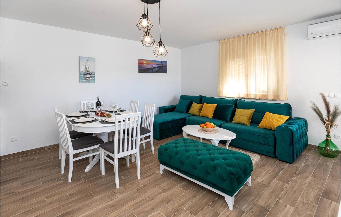 Ganze Ferienwohnung, Ferienwohnung für 6 Personen mit Terrasse in Komarna, Dubrovnik-Neretva
