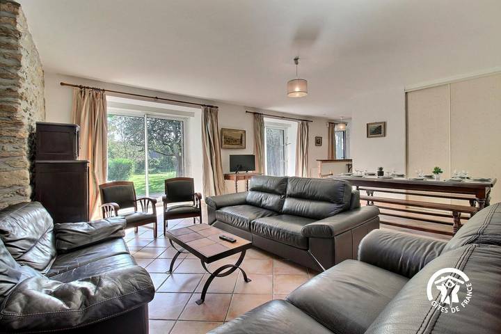 Gîte pour 10 personnes, avec jardin à Le Tour-du-Parc - 3