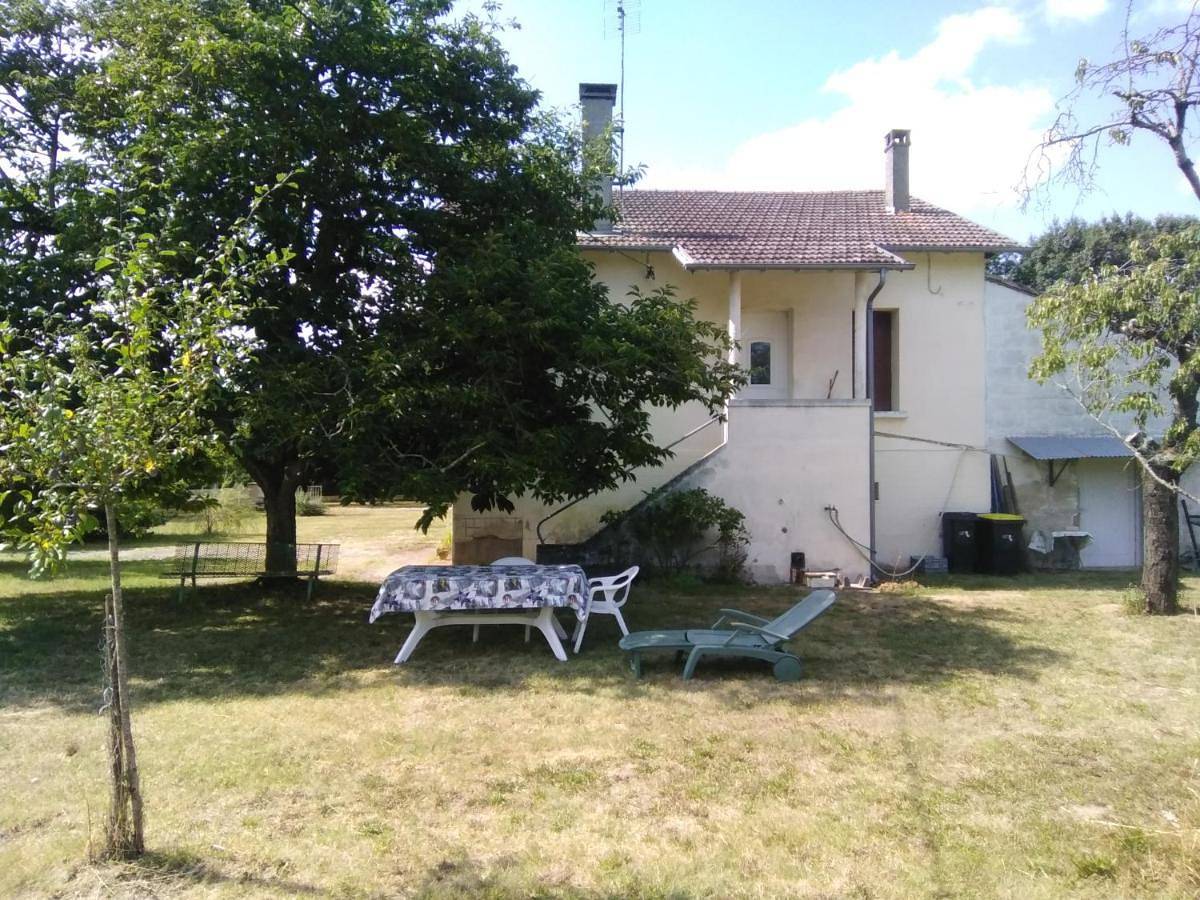 Two-Bedroom House in Miramont-de-Guyenne, Région de Marmande