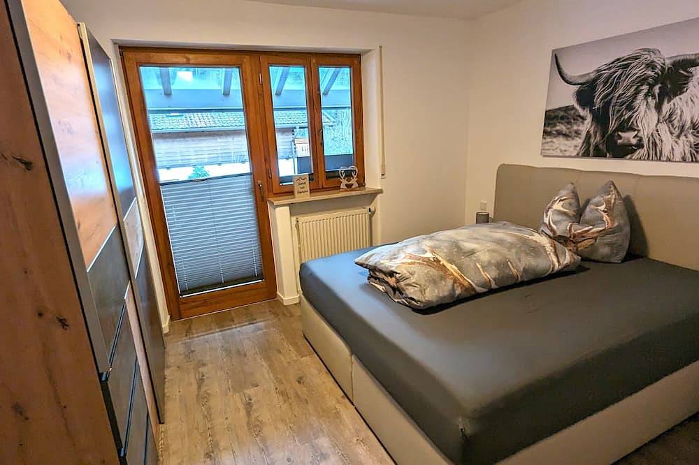 Apartamento entero, Cozy vacation apartment with 3 bedrooms, 2 bathrooms and outdoor seating area in Ruhpolding, Alpes Bávaros