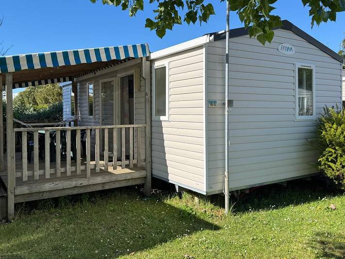 Camping Le Petit Bois - Mobilheim 8 personen - Mobilheim Confort 30 m² - 3 Zimmer 6/8 Pers. in Saint-Jean-de-Monts, Vendée
