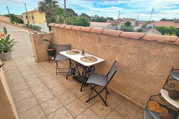 Gîte pour 6 personnes, avec terrasse et jardin à Maraussan