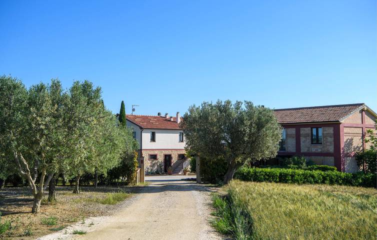 Ferienhaus für 17 Personen, mit Garten und Pool sowie Terrasse in Marche - 2