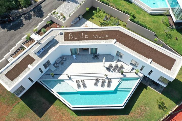Villa für 12 Personen, mit Garten und Sauna sowie Pool - 1