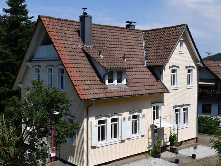 Ferienwohnung für 11 Personen, mit Balkon/Terrasse und Balkon sowie Terrasse in Bad Herrenalb - 2