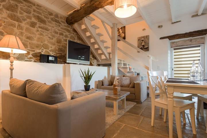 Ganze Wohnung, Charmantes und außergewöhnliches Ferienhaus in der Nähe von Saint Jean de Luz und Biarritz in Saint-Pée-sur-Nivelle, Bayonne und Umgebung
