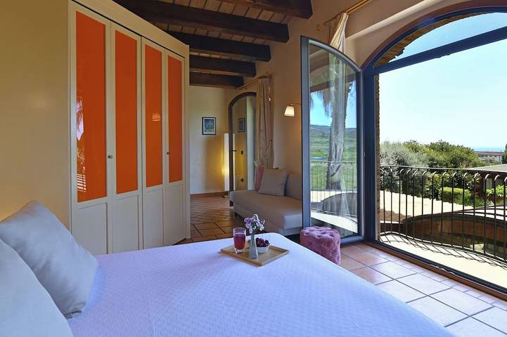 Villa Biddizza an oasis of peace and relaxation in Acireale, Catania Provinz