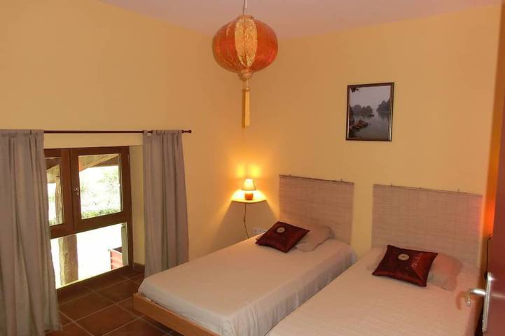 Location de vacances pour 4 personnes, avec piscine dans Safari Peaugres - 2